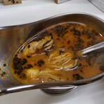Kareno Mise Udon - スープカレーの中にも牡蠣が入ってます