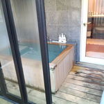 おちあいろう - 部屋の露天風呂。源泉かけ流しです(*^^*)