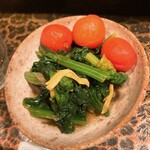 タイニーカフェ - ほうれん草とトマトのお浸し