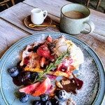 カフェ・サンクチュアリ - 12月限定　クリスマスワッフル