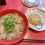 長浜ラーメン 博多屋 - 料理写真: