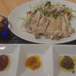 47都道府県レストラン 箕と環 - 茹で鶏（産地不詳）と野菜ソース