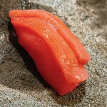 Sushi Ryuuma - 血合い岸の中トロ、大間の延縄です