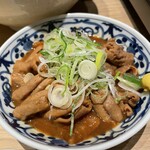 Dai Nagoya Sakaba Kuukai Yokkaichi Ekimae Ten - 内脏炖煮