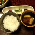 おちあいろう - ごはん・お味噌汁