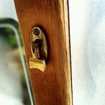 おちあいろう - 趣ある金具