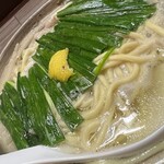 Choromatsu - かも吸い麺入り　乗るのは九州で言う青ネギ