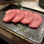 肉割烹 牛弁慶 新橋総本店 - 