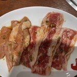 Yakiniku Reimen Yamanakaya - 焼肉冷麺セット ¥1375   カルビと豚トロ