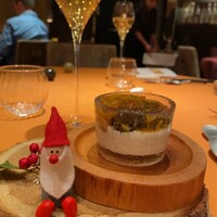 モノリス - フォアグラのフラン、小さなフォアグラのポワレ　菊芋のエキュール