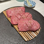 焼肉 海牛 - 料理写真:特上タン