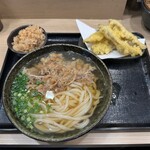 本格派博多うどん はし田たい吉 - 