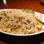 TEA OF SPRING - 普通のチャーハンの２人前くらいの量。お米が違うのでパラパラ。コレのジャポニカ米バージョン食べたい。