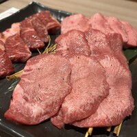 近江うし 焼肉 にくTATSU 青山本店 - 