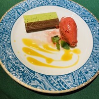 ロシヤ料理 ラルース - 