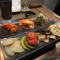 焼肉牛匠 新 - 