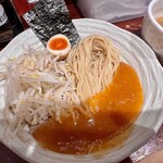 旨辛ラーメン 表裏 - 