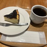 mill - 那古なブレンドとバスクチーズケーキ