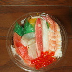 知床鮨 - 海鮮カップ(上から）