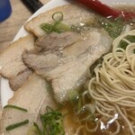 麺屋 おおやま - デフォルト中華そばでチャーシュー4枚も入ってる！