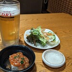 Izakaya Moro - お通しとサラダ