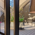 Florilege - お客様はテラスへは今のところ行かれないのだそうです。