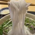 コムサイゴン - 麺リフト