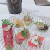 IMPASTO - 前菜と、マリアージュされたスパークリング