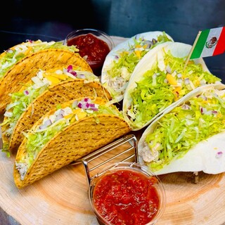 やわらかいトルティーヤで作るタコス◆サルサソースでどうぞ！