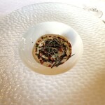 マダム・トキ - フォアグラのポワレと森の茸のヴルーテ