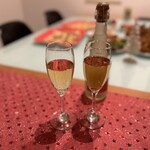 Patisserie L’ Oasis - スーパーの安いシャンパン♡
