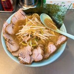 ラーメンショップ 椿 - お、美味しい。