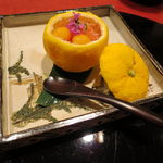 にくの匠 三芳 - 牛タンと千枚漬けのジュレがけ、柿の酢漬け2