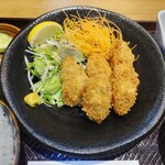 オサカナヤ YOSHINO - 広島産 牡蠣フライ定食 1,000円 ♪