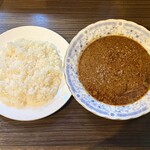 マリーアイランガニー - スジャータ(牛ひき肉)