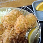とんかつ専門店 かつ一 - ジューシーカキフライ　2個