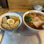 醤油屋本店 - 