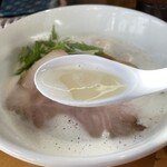 RAMEN 青ニ彩 - 鶏白湯RAMEN 塩。旨し。
