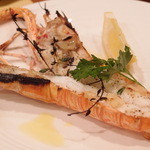 駿河湾産南赤座エビの香草石窯焼き