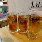 いしもん - テーブル席にてスーパードライ：350円+烏龍茶：200円(’13.12月にて)