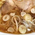 中華蕎麦 金魚 - たっぷりの輪切ねぎ