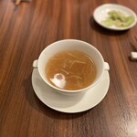 南翔饅頭店 - 金華ハムとふかひれのスープ