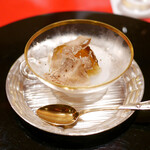 にくの匠 三芳 - 「冷物」牛スネ肉、真鴨の首出汁コンソメ、アルバ産白トリュフ掛け 2017年12月