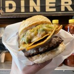 PANTRY COYOTE - 【12月のMonthly Burger】 ※数量限定 『NACHO DE LA MUCHO BURGER ナチョ・デ・ラ・ムーチョ・バーガー ¥2,150』 『lunch drink¥0』