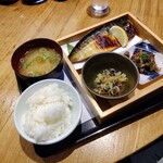 魚ト肴いとおかし - サバみりん朝定食