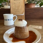 BENCH coffee - 『チョコレートプリン¥660』 『ダークブレンド深煎り¥583』