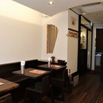 リュクスバーガーズ&サニーズテーブル - 店内