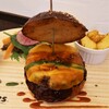 リュクスバーガーズ&サニーズテーブル - チェダーチーズバーガー
