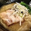 無垢 ツヴァイテ - 「無垢ラーメン」の全体アップ①…