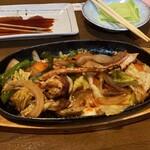 廻 - 料理写真:野菜炒め